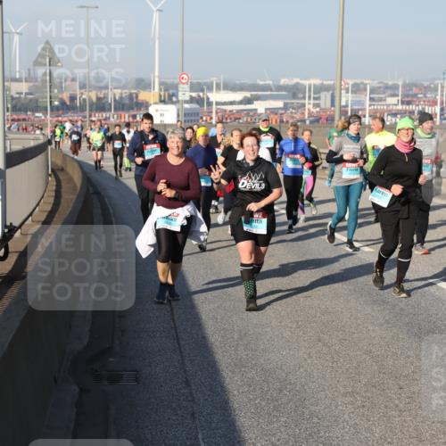 03.10.2025 - Köhlbrandbrückenlauf Yannick Fuchs http://msf.ph/oto/9182164 03.10.2025 08:59:14 Position 2 116, 226 meine-sportfotos.de