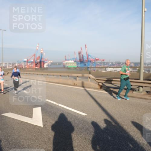 03.10.2025 - Köhlbrandbrückenlauf Yannick Fuchs http://msf.ph/oto/9182256 03.10.2025 08:59:25 Position 2 7 meine-sportfotos.de