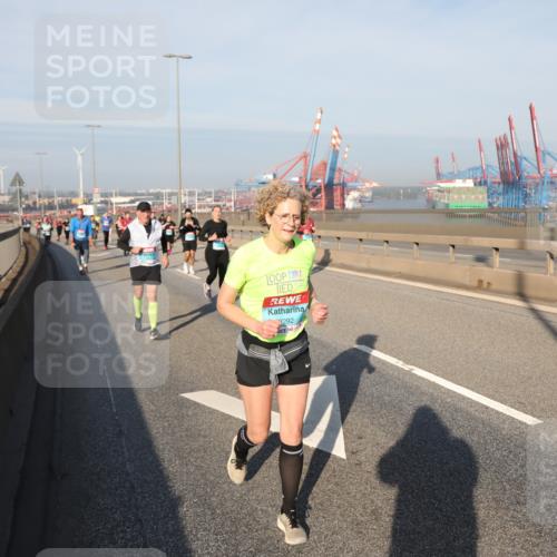 03.10.2025 - Köhlbrandbrückenlauf Yannick Fuchs http://msf.ph/oto/9182300 03.10.2025 08:59:31 Position 2 3292 meine-sportfotos.de