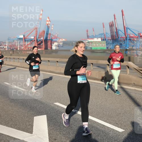 03.10.2025 - Köhlbrandbrückenlauf Yannick Fuchs http://msf.ph/oto/9182323 03.10.2025 08:59:35 Position 2 3566 meine-sportfotos.de