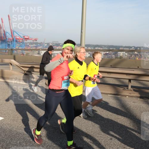 03.10.2025 - Köhlbrandbrückenlauf Yannick Fuchs http://msf.ph/oto/9182390 03.10.2025 08:59:47 Position 2  meine-sportfotos.de