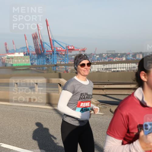 03.10.2025 - Köhlbrandbrückenlauf Yannick Fuchs http://msf.ph/oto/9182444 03.10.2025 08:59:56 Position 2 118 meine-sportfotos.de