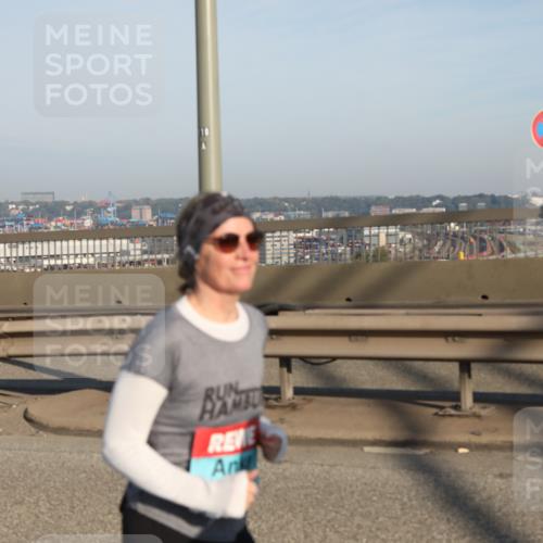 03.10.2025 - Köhlbrandbrückenlauf Yannick Fuchs http://msf.ph/oto/9182450 03.10.2025 08:59:56 Position 2  meine-sportfotos.de