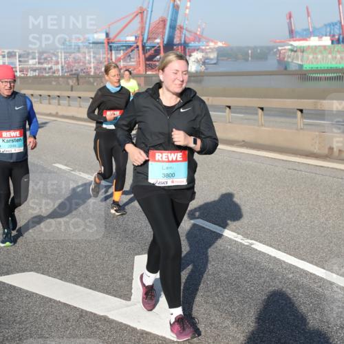 03.10.2025 - Köhlbrandbrückenlauf Yannick Fuchs http://msf.ph/oto/9182461 03.10.2025 09:00:00 Position 2 2248, 3800 meine-sportfotos.de