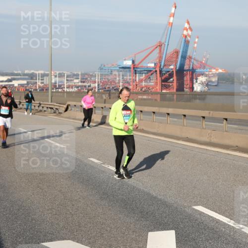 03.10.2025 - Köhlbrandbrückenlauf Yannick Fuchs http://msf.ph/oto/9182485 03.10.2025 09:00:05 Position 2  meine-sportfotos.de
