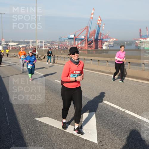 03.10.2025 - Köhlbrandbrückenlauf Yannick Fuchs http://msf.ph/oto/9182515 03.10.2025 09:00:11 Position 2  meine-sportfotos.de