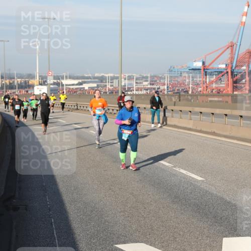 03.10.2025 - Köhlbrandbrückenlauf Yannick Fuchs http://msf.ph/oto/9182521 03.10.2025 09:00:12 Position 2  meine-sportfotos.de