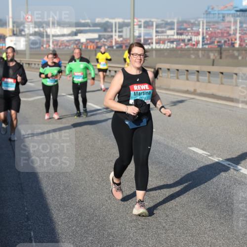 03.10.2025 - Köhlbrandbrückenlauf Yannick Fuchs http://msf.ph/oto/9182569 03.10.2025 09:00:21 Position 2 1728 meine-sportfotos.de
