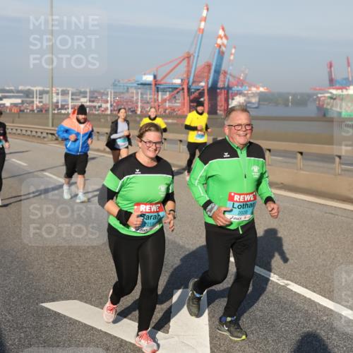 03.10.2025 - Köhlbrandbrückenlauf Yannick Fuchs http://msf.ph/oto/9182602 03.10.2025 09:00:29 Position 2 2011, 2020 meine-sportfotos.de