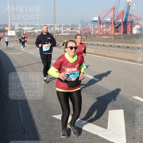 03.10.2025 - Köhlbrandbrückenlauf Yannick Fuchs http://msf.ph/oto/9182641 03.10.2025 09:00:37 Position 2 2170 meine-sportfotos.de