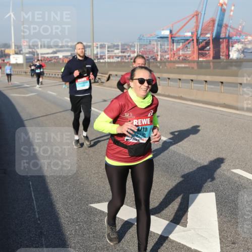 03.10.2025 - Köhlbrandbrückenlauf Yannick Fuchs http://msf.ph/oto/9182643 03.10.2025 09:00:37 Position 2 2170 meine-sportfotos.de