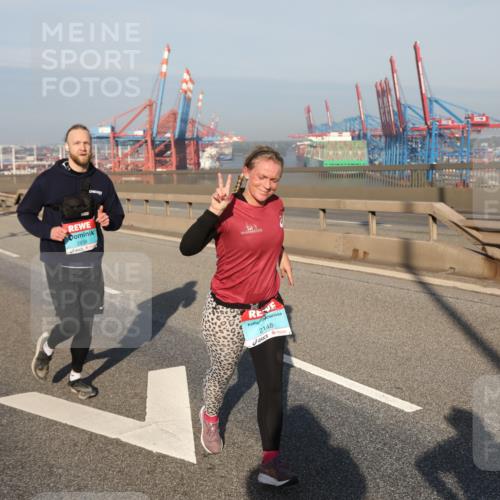 03.10.2025 - Köhlbrandbrückenlauf Yannick Fuchs http://msf.ph/oto/9182657 03.10.2025 09:00:39 Position 2 2838, 2148 meine-sportfotos.de