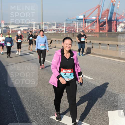 03.10.2025 - Köhlbrandbrückenlauf Yannick Fuchs http://msf.ph/oto/9182704 03.10.2025 09:00:57 Position 2 2370 meine-sportfotos.de