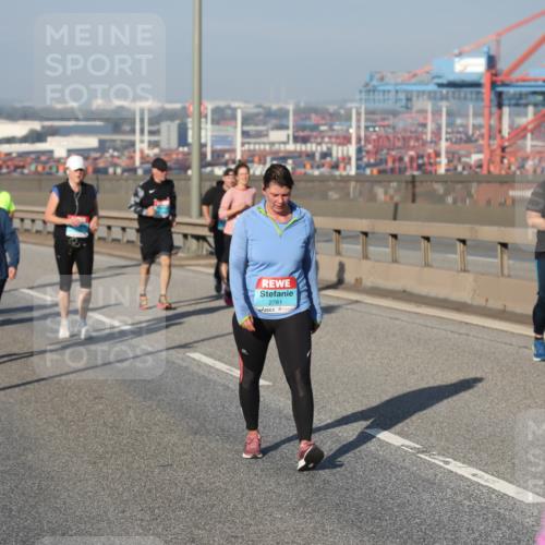03.10.2025 - Köhlbrandbrückenlauf Yannick Fuchs http://msf.ph/oto/9182706 03.10.2025 09:00:58 Position 2 2781 meine-sportfotos.de