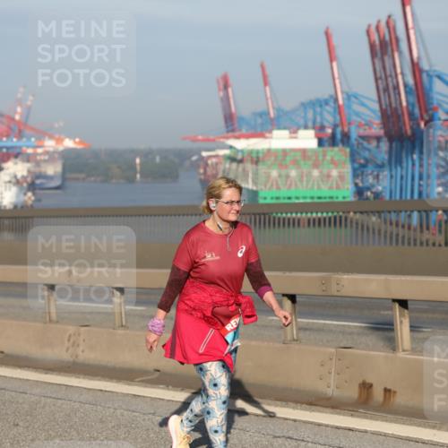03.10.2025 - Köhlbrandbrückenlauf Yannick Fuchs http://msf.ph/oto/9182763 03.10.2025 09:01:14 Position 2  meine-sportfotos.de