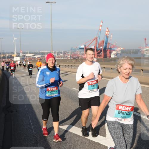 03.10.2025 - Köhlbrandbrückenlauf Yannick Fuchs http://msf.ph/oto/9182810 03.10.2025 09:01:23 Position 2 3080, 1981, 3298 meine-sportfotos.de