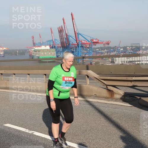 03.10.2025 - Köhlbrandbrückenlauf Yannick Fuchs http://msf.ph/oto/9182817 03.10.2025 09:01:26 Position 2 3621 meine-sportfotos.de