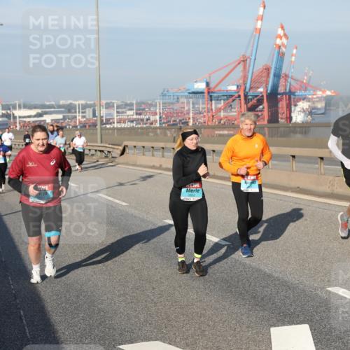 03.10.2025 - Köhlbrandbrückenlauf Yannick Fuchs http://msf.ph/oto/9182839 03.10.2025 09:01:30 Position 2 3552, 3553 meine-sportfotos.de