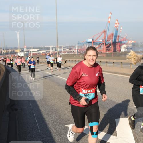 03.10.2025 - Köhlbrandbrückenlauf Yannick Fuchs http://msf.ph/oto/9182848 03.10.2025 09:01:32 Position 2 3552 meine-sportfotos.de