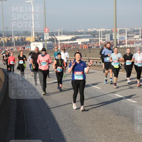 03.10.2025 - Köhlbrandbrückenlauf Yannick Fuchs http://msf.ph/oto/9182852 03.10.2025 09:01:33 Position 2 2474 meine-sportfotos.de