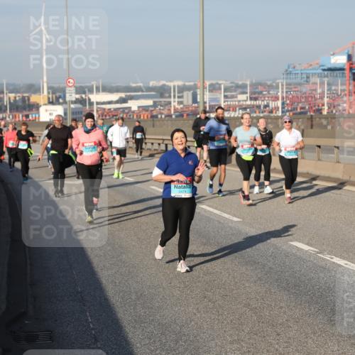 03.10.2025 - Köhlbrandbrückenlauf Yannick Fuchs http://msf.ph/oto/9182863 03.10.2025 09:01:35 Position 2 2474 meine-sportfotos.de