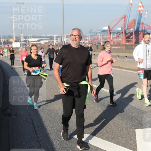 03.10.2025 - Köhlbrandbrückenlauf Yannick Fuchs http://msf.ph/oto/9182906 03.10.2025 09:01:44 Position 2  meine-sportfotos.de