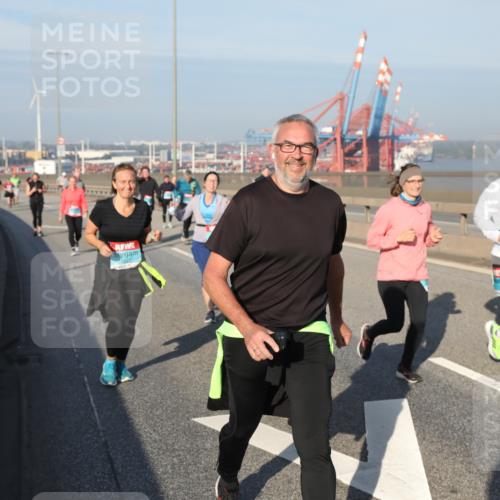 03.10.2025 - Köhlbrandbrückenlauf Yannick Fuchs http://msf.ph/oto/9182914 03.10.2025 09:01:45 Position 2  meine-sportfotos.de