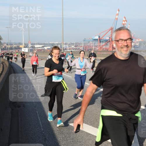 03.10.2025 - Köhlbrandbrückenlauf Yannick Fuchs http://msf.ph/oto/9182916 03.10.2025 09:01:45 Position 2 2627 meine-sportfotos.de