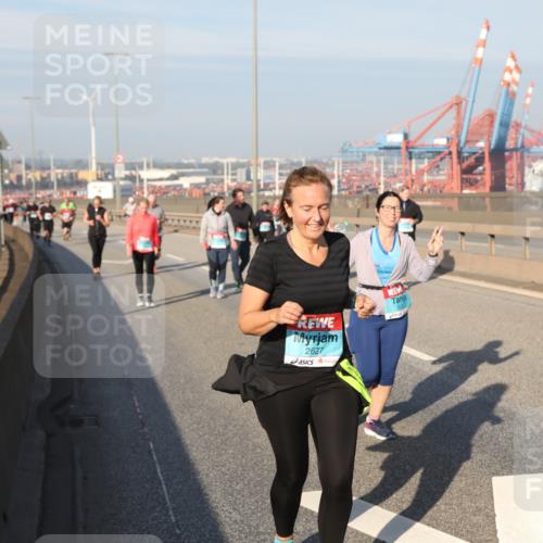 03.10.2025 - Köhlbrandbrückenlauf Yannick Fuchs http://msf.ph/oto/9182919 03.10.2025 09:01:46 Position 2 2627 meine-sportfotos.de