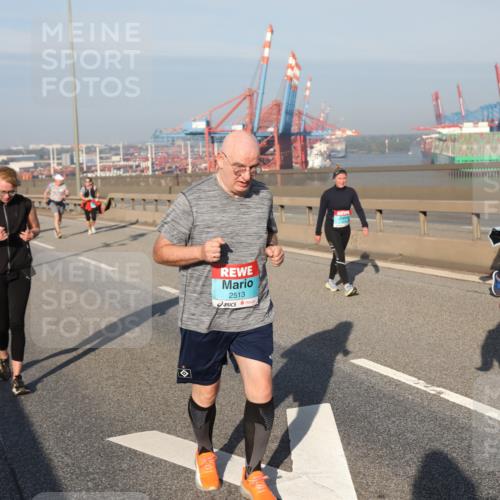 03.10.2025 - Köhlbrandbrückenlauf Yannick Fuchs http://msf.ph/oto/9182978 03.10.2025 09:01:55 Position 2 2513, 3437 meine-sportfotos.de