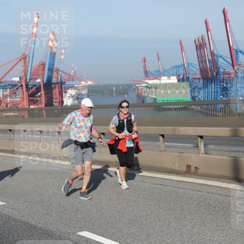 03.10.2025 - Köhlbrandbrückenlauf Yannick Fuchs http://msf.ph/oto/9182999 03.10.2025 09:02:01 Position 2  meine-sportfotos.de