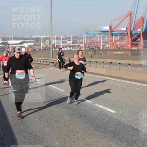 03.10.2025 - Köhlbrandbrückenlauf Yannick Fuchs http://msf.ph/oto/9183055 03.10.2025 09:02:08 Position 2 2602 meine-sportfotos.de
