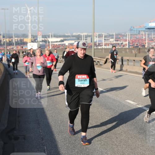 03.10.2025 - Köhlbrandbrückenlauf Yannick Fuchs http://msf.ph/oto/9183070 03.10.2025 09:02:10 Position 2 2602, 3130 meine-sportfotos.de