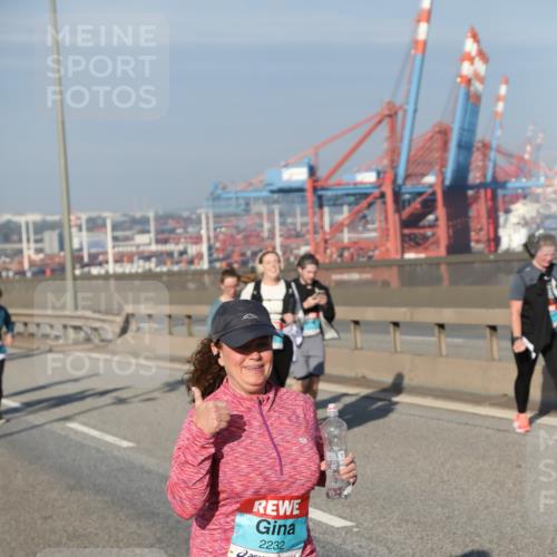 03.10.2025 - Köhlbrandbrückenlauf Yannick Fuchs http://msf.ph/oto/9183116 03.10.2025 09:02:18 Position 2 2232 meine-sportfotos.de