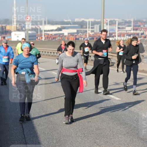 03.10.2025 - Köhlbrandbrückenlauf Yannick Fuchs http://msf.ph/oto/9183150 03.10.2025 09:02:27 Position 2  meine-sportfotos.de