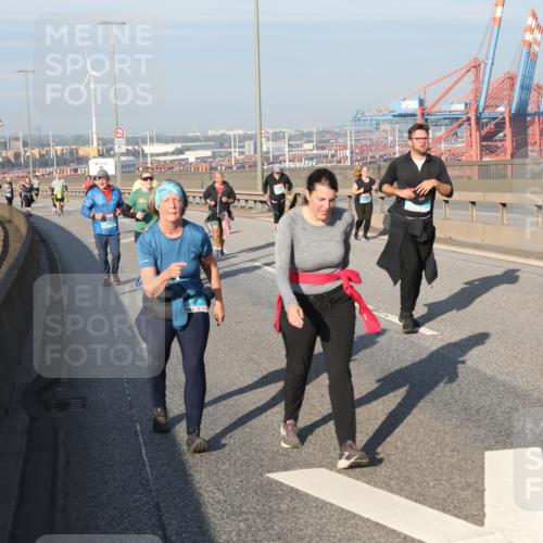 03.10.2025 - Köhlbrandbrückenlauf Yannick Fuchs http://msf.ph/oto/9183170 03.10.2025 09:02:30 Position 2  meine-sportfotos.de