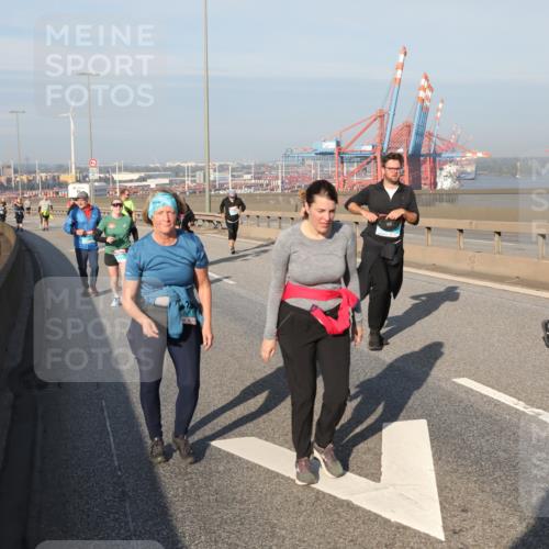 03.10.2025 - Köhlbrandbrückenlauf Yannick Fuchs http://msf.ph/oto/9183174 03.10.2025 09:02:31 Position 2  meine-sportfotos.de