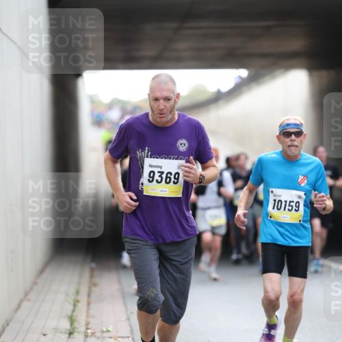 05.10.2025 - 20. swb-Marathon Bremen Michael Strokosch http://msf.ph/oto/9205942 05.10.2025 10:45:00 Laufen 9369, 10159 meine-sportfotos.de