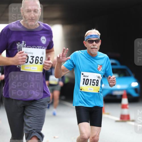 05.10.2025 - 20. swb-Marathon Bremen Michael Strokosch http://msf.ph/oto/9205946 05.10.2025 10:45:01 Laufen 369, 10159 meine-sportfotos.de