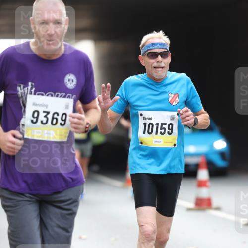 05.10.2025 - 20. swb-Marathon Bremen Michael Strokosch http://msf.ph/oto/9205947 05.10.2025 10:45:01 Laufen 9369, 10159 meine-sportfotos.de