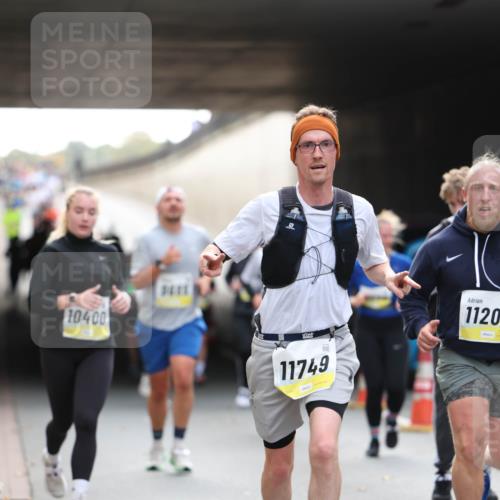 05.10.2025 - 20. swb-Marathon Bremen Michael Strokosch http://msf.ph/oto/9205954 05.10.2025 10:45:05 Laufen 10400, 11749, 1120 meine-sportfotos.de