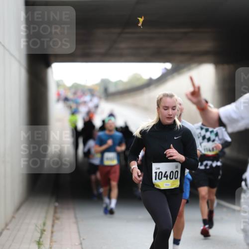 05.10.2025 - 20. swb-Marathon Bremen Michael Strokosch http://msf.ph/oto/9205956 05.10.2025 10:45:06 Laufen 12304, 10400 meine-sportfotos.de