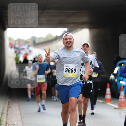 05.10.2025 - 20. swb-Marathon Bremen Michael Strokosch http://msf.ph/oto/9205959 05.10.2025 10:45:07 Laufen 9689, 02493, 11 meine-sportfotos.de
