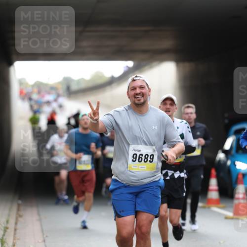 05.10.2025 - 20. swb-Marathon Bremen Michael Strokosch http://msf.ph/oto/9205960 05.10.2025 10:45:07 Laufen 9689, 02493 meine-sportfotos.de