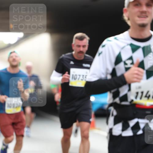 05.10.2025 - 20. swb-Marathon Bremen Michael Strokosch http://msf.ph/oto/9205966 05.10.2025 10:45:10 Laufen 10834, 10735, 114 meine-sportfotos.de