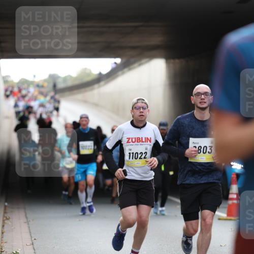 05.10.2025 - 20. swb-Marathon Bremen Michael Strokosch http://msf.ph/oto/9205972 05.10.2025 10:45:13 Laufen 11022, 803 meine-sportfotos.de