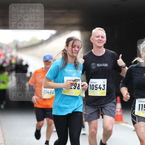 05.10.2025 - 20. swb-Marathon Bremen Michael Strokosch http://msf.ph/oto/9205988 05.10.2025 10:45:23 Laufen 11460, 15, 98, 10543, 115 meine-sportfotos.de