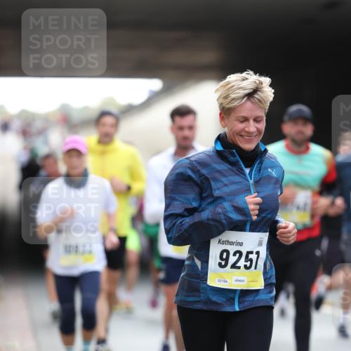 05.10.2025 - 20. swb-Marathon Bremen Michael Strokosch http://msf.ph/oto/9206028 05.10.2025 10:45:45 Laufen 9251, 02194 meine-sportfotos.de