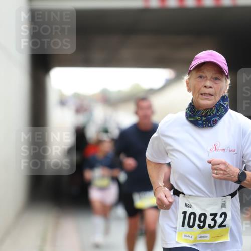 05.10.2025 - 20. swb-Marathon Bremen Michael Strokosch http://msf.ph/oto/9206032 05.10.2025 10:45:47 Laufen 10932, 02443 meine-sportfotos.de
