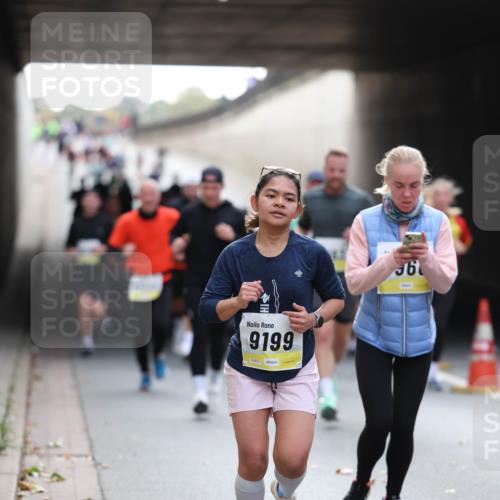 05.10.2025 - 20. swb-Marathon Bremen Michael Strokosch http://msf.ph/oto/9206039 05.10.2025 10:45:51 Laufen 9199, 01812, 36 meine-sportfotos.de